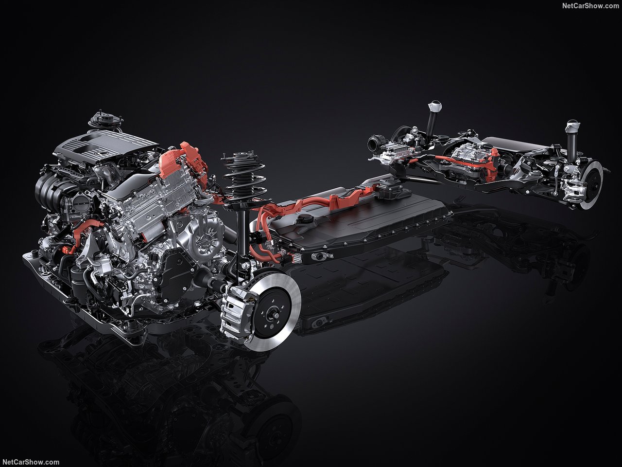 Układ hybrydowy i podwozie Lexus RX 350h Prestige na ciemnym tle.