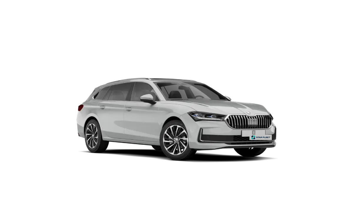 Škoda Superb Combi 1.5 TSI mHEV Selection w białym kolorze, bok i przód samochodu.